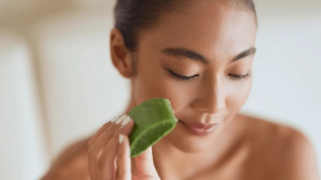 Aloe Vera Gel for Face Cleaning