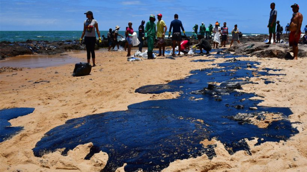 Water pollution from oil leakage