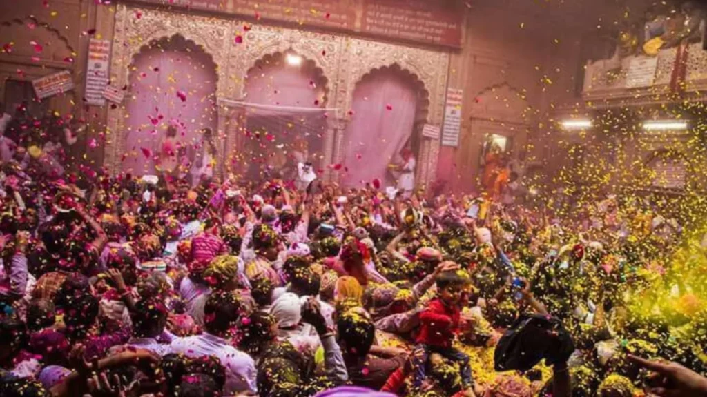 Indian tourism: Festival in Vrindavan